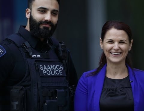 Photo of a saanich police officer